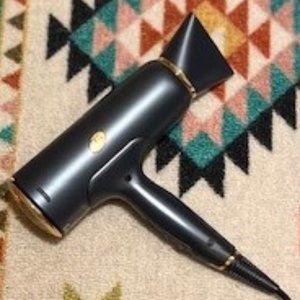 T3 CURA LUXE hair dryer